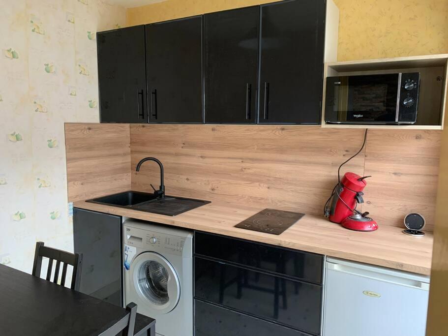 Appartement Confortable Et Tranquillite Assurer Tours Bagian luar foto